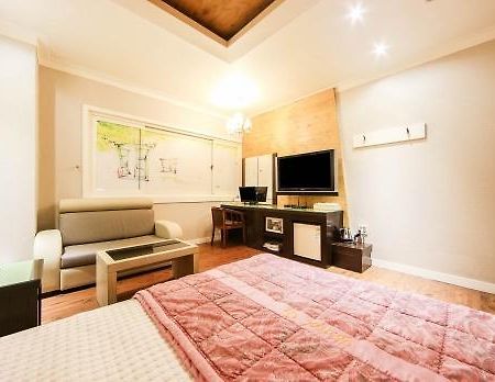 Apartment  Changwon Exterior foto